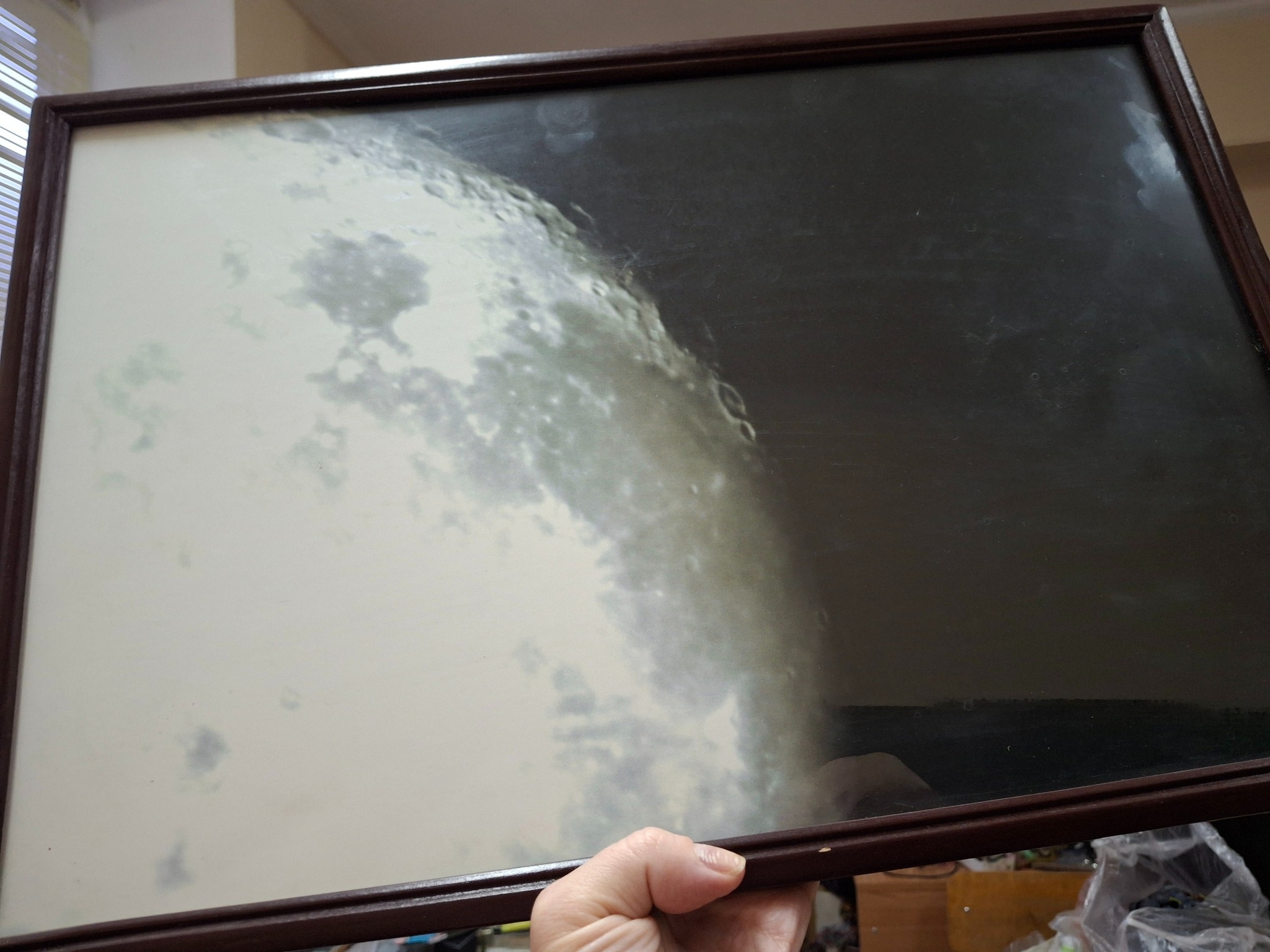 Экспонат дня: первый молдавский спутник